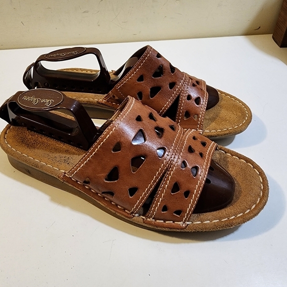 NATURALIZER Devon Women's Brown Leather upper Sandals size 10M - Picture 7 of 10